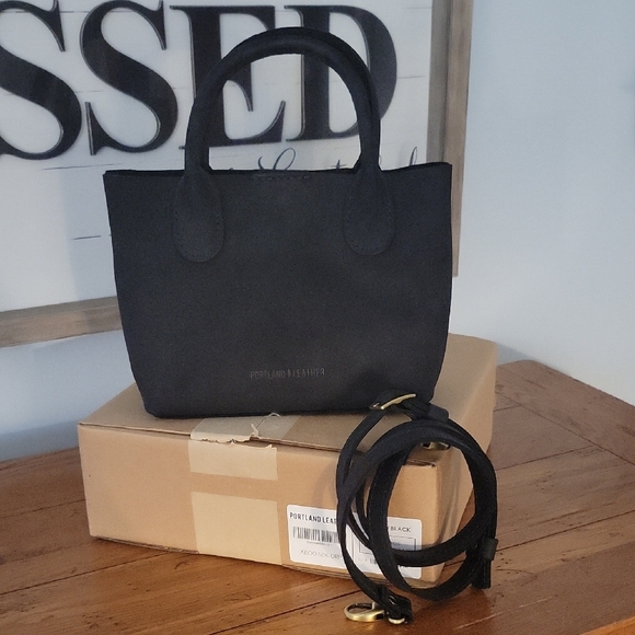 PLG Shadow Black Raindrop Crossbody Bag Small Classic - Picture 3 of 9